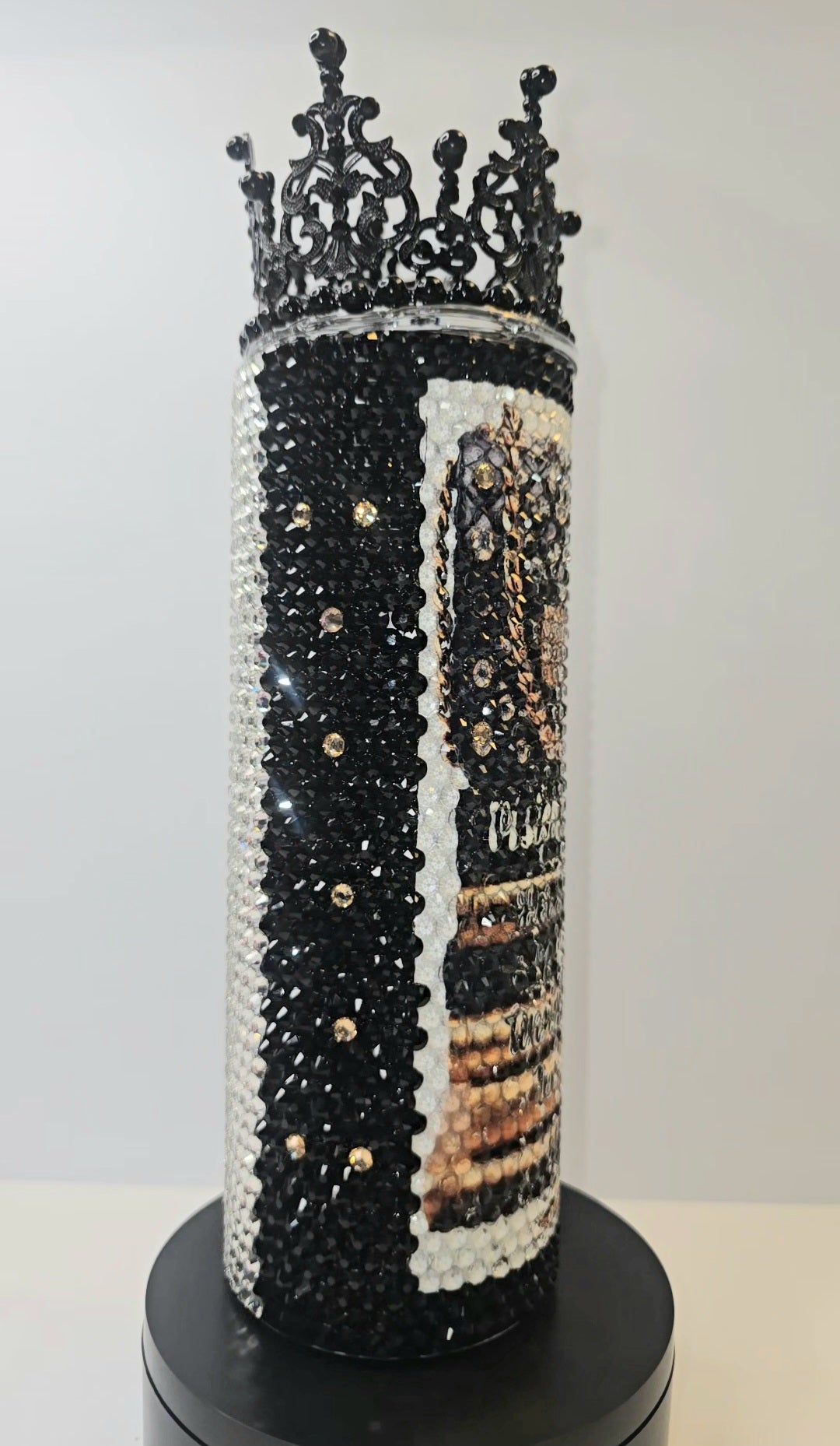 Visionary Boss Luxe Rhinestone Crown Tumbler – Crowned Collection