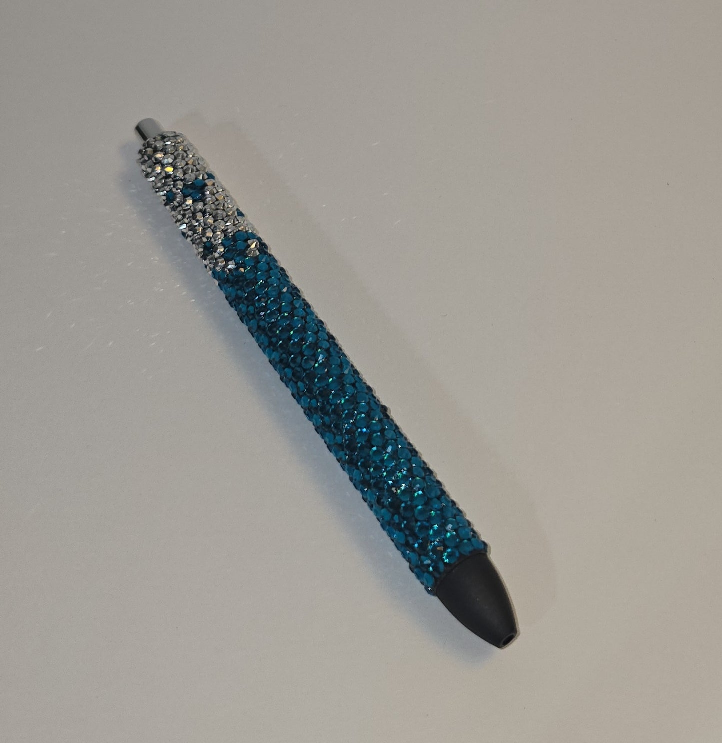 The Chromatic Luxe Series – Color-Matched Rhinestone Gel Pens